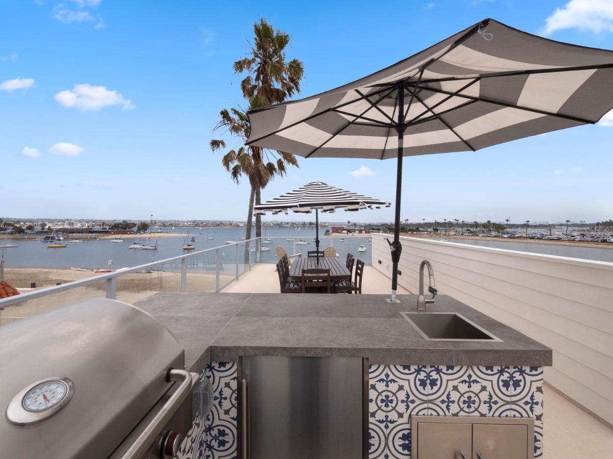 Stunning Bayfront With Gorgeous Views, Garage, Massive Roof Deck & Ac - Dogs Welcome! Сasa de vacaciones *