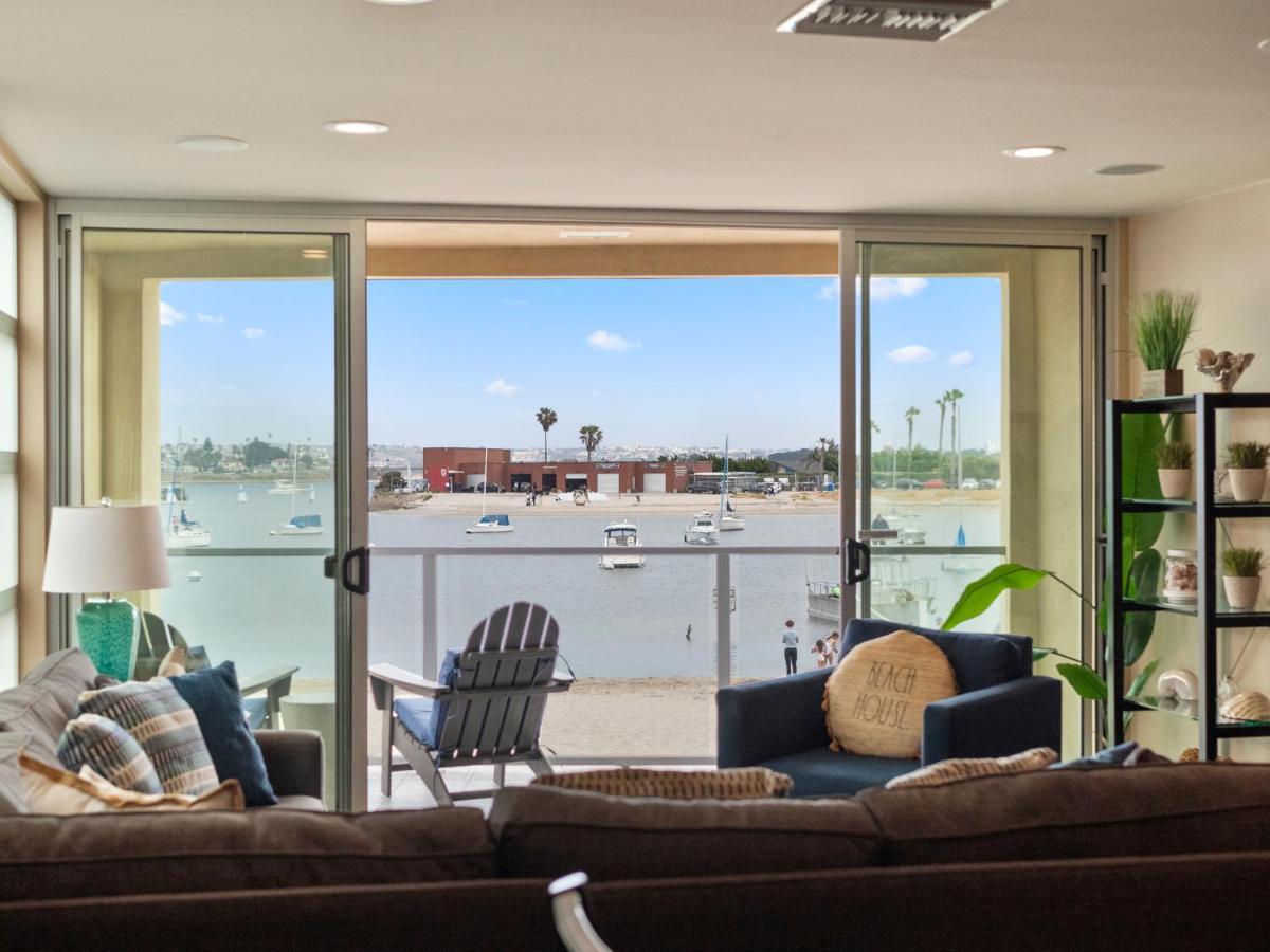Stunning Bayfront With Gorgeous Views, Garage, Massive Roof Deck & Ac - Dogs Welcome! Casa vacanze
